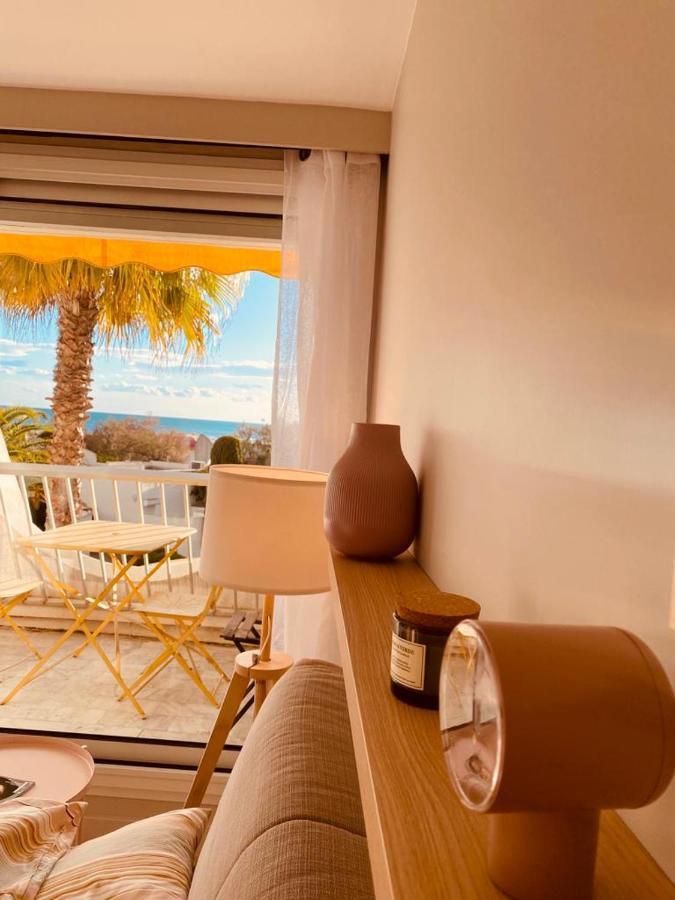 LE CALI, P2 Cabine dans une résidence avec piscine, vue mer et parking privé La Grande-Motte Esterno foto