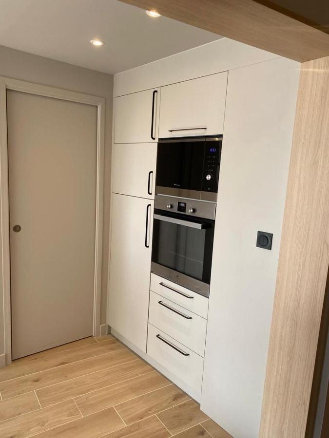 LE CALI, P2 Cabine dans une résidence avec piscine, vue mer et parking privé La Grande-Motte Esterno foto