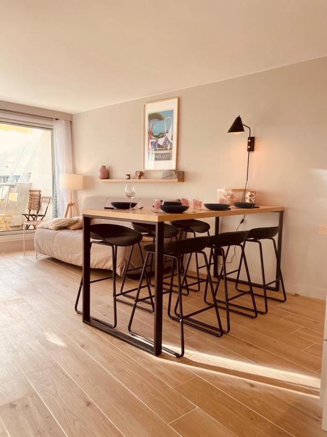 LE CALI, P2 Cabine dans une résidence avec piscine, vue mer et parking privé La Grande-Motte Esterno foto