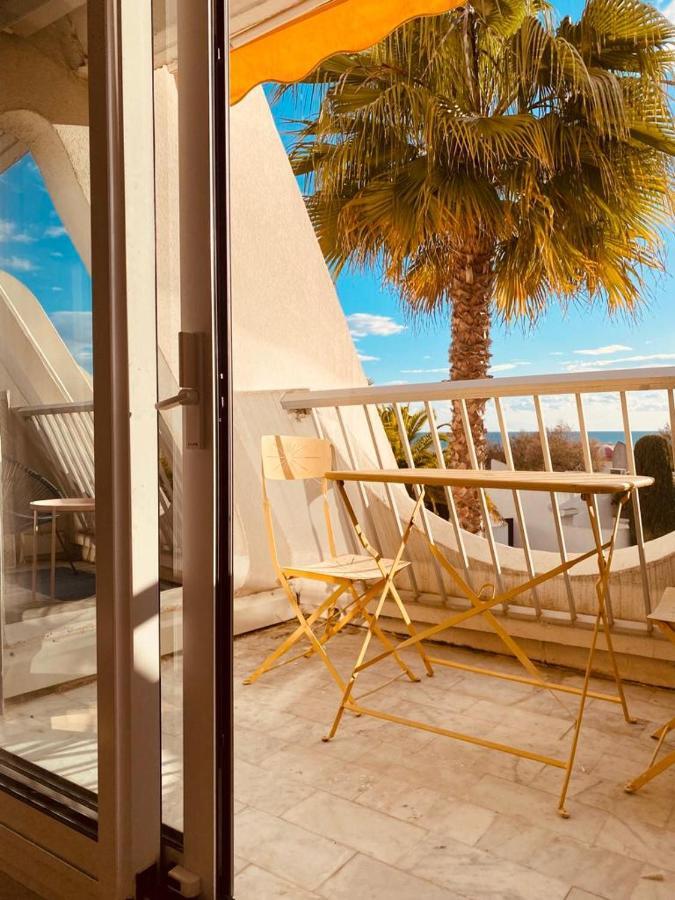 LE CALI, P2 Cabine dans une résidence avec piscine, vue mer et parking privé La Grande-Motte Esterno foto